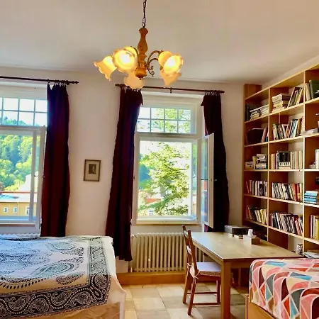Apartment Near Colonnade In *